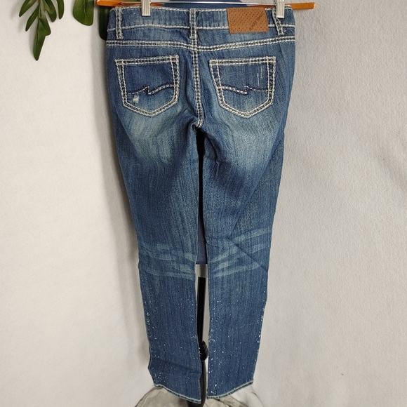 Almost Famous Splatter Distressed Jeans - Picture 3 of 7